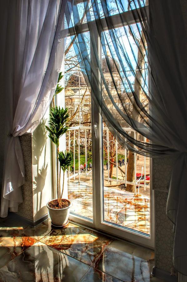 Soborna Square Apartment Odessa Extérieur photo
